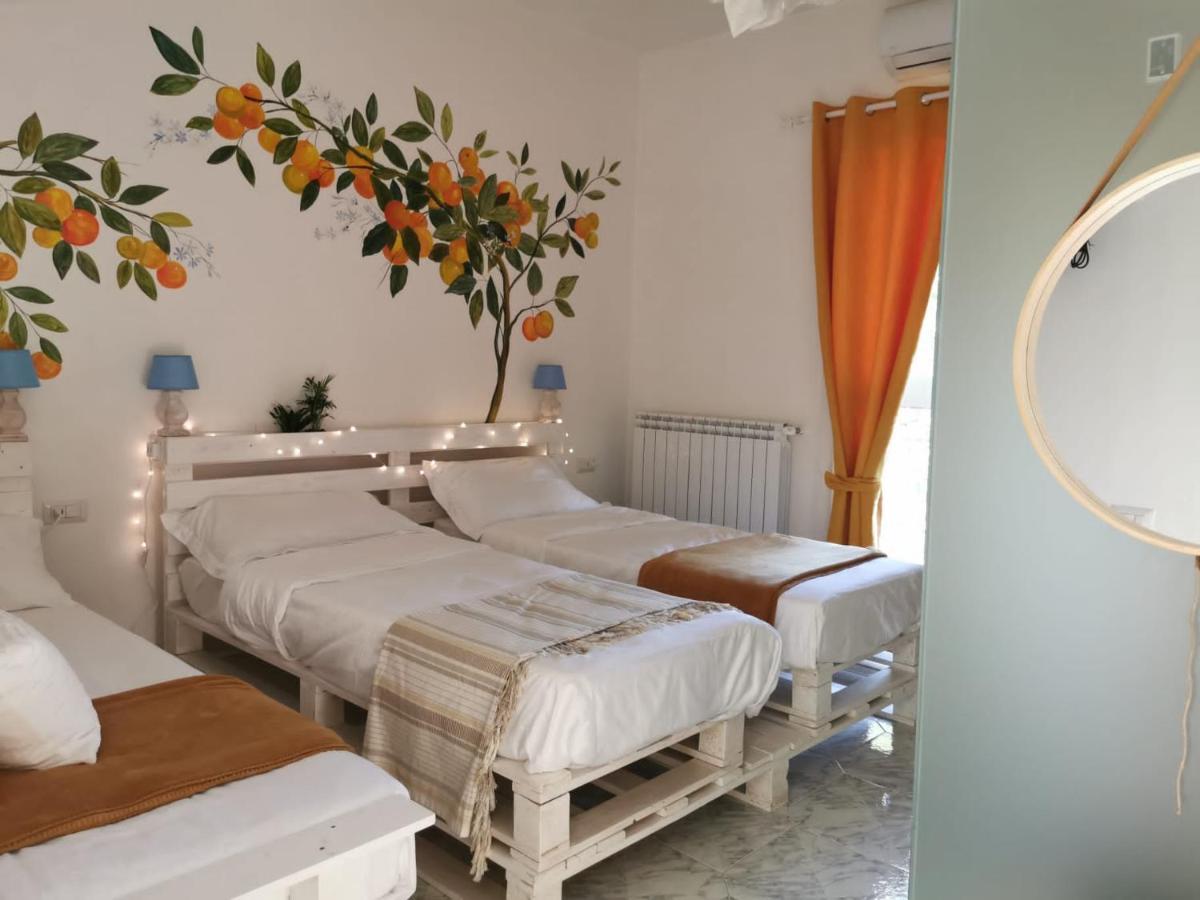 Alma Migrante Bed&Wine Hotel Telese Værelse billede